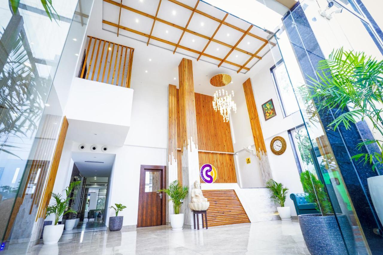 Click Collection The Abode, Dharamshala Hotel Bagian luar foto