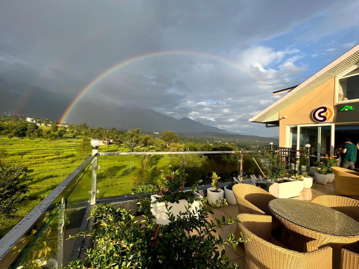 Click Collection The Abode, Dharamshala Hotel Bagian luar foto