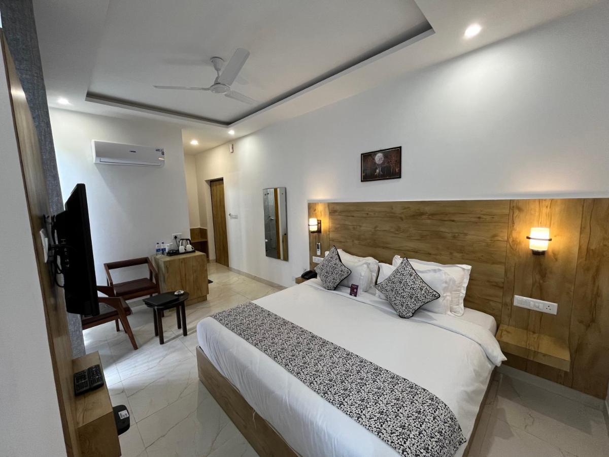 Click Collection The Abode, Dharamshala Hotel Bagian luar foto